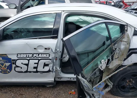 2017 Ford Police Interceptor z USA, uszkodzony, nr VIN 1FAHP2L80HG144703